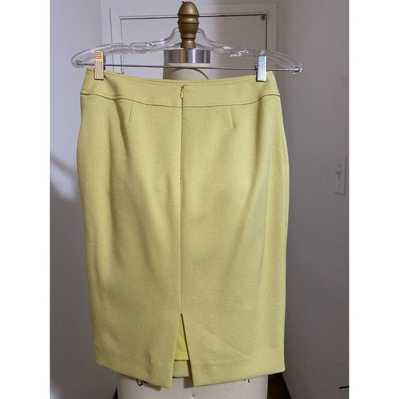 TAHARI Light Yellow women skirt suit size 2 - Picture 3 of 4